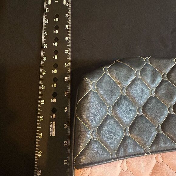 Betsey Johnson Elegant Black and Pink Quilted Tote Bag Excellent Condition - Picture 11 of 11